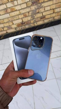 ايفون 15 • ١٢٨ • بطارية ٨٧