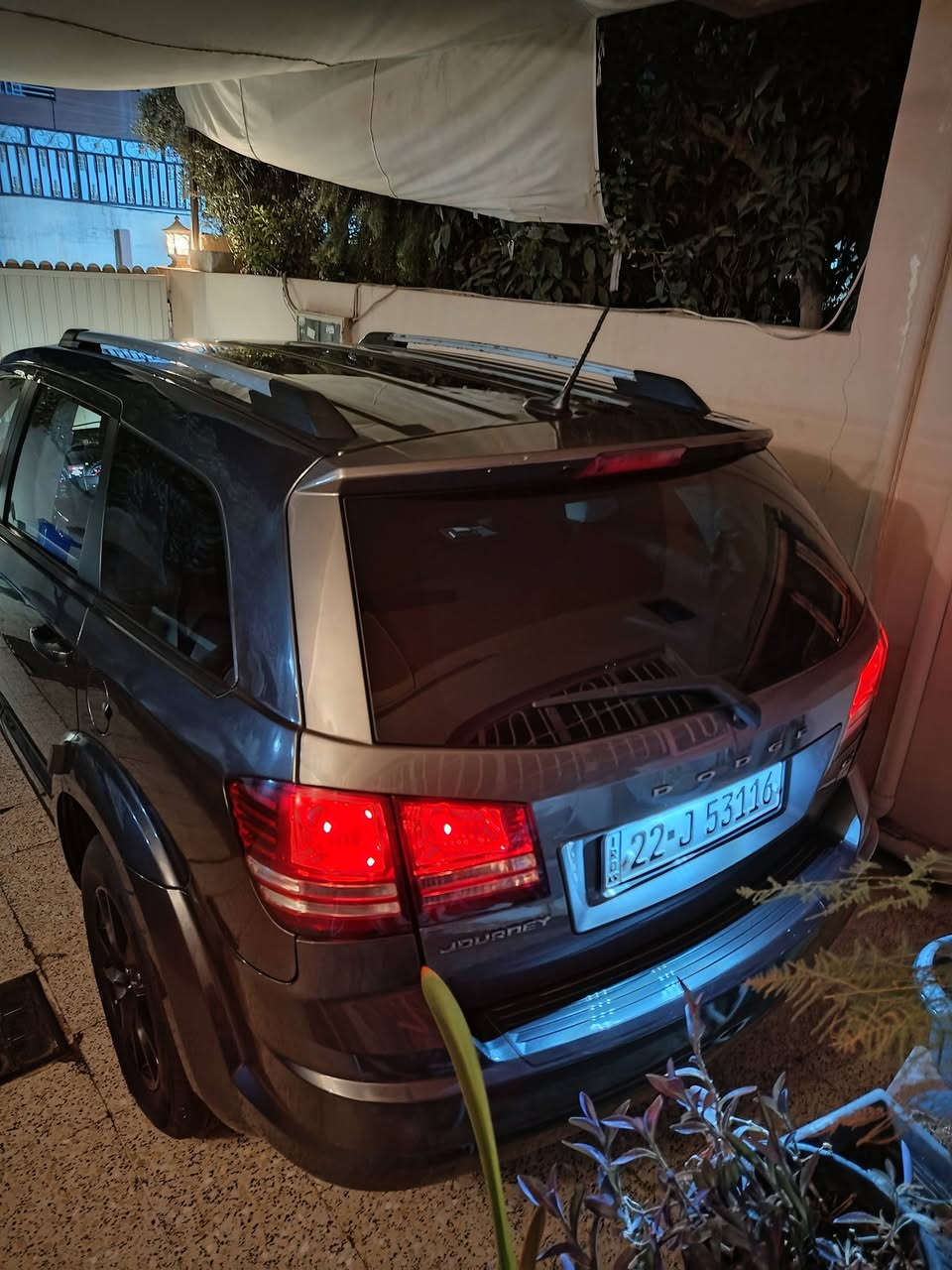 السلام عليكم من رخصة الادمن للبيع دوج جورني 2018 أربيل بأسمي ضرر ربع جاملغ خلفي  أربعة سلندر مكينة 2400 تبريد قطعة وحدة السعر اتصل وتدللل ***********
***********
