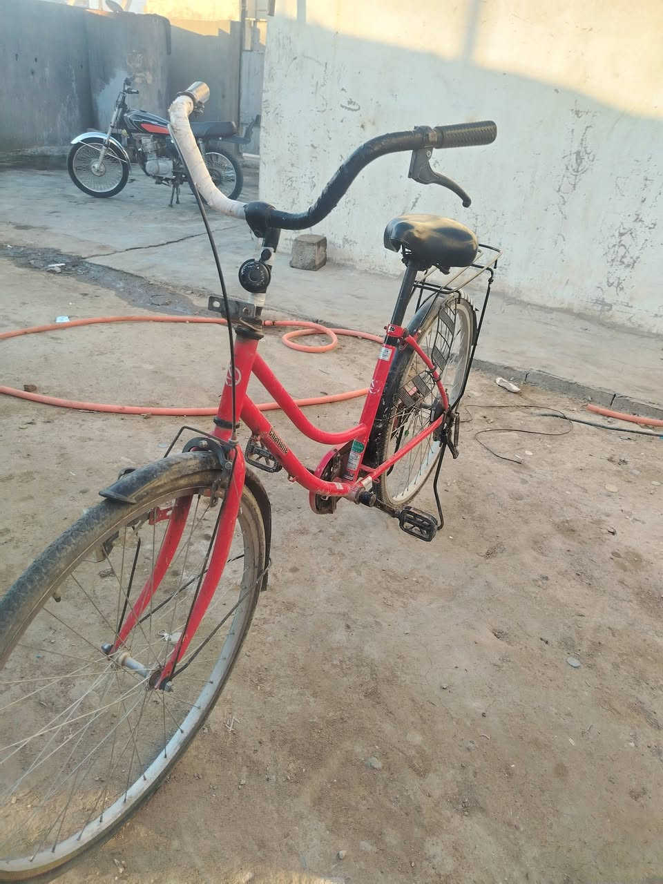 سلام عليكم شباب باسكل ياباني للبيع 50 مكاني كركوك حزيران شراي اتصل عله هاذه الرقم ***********
