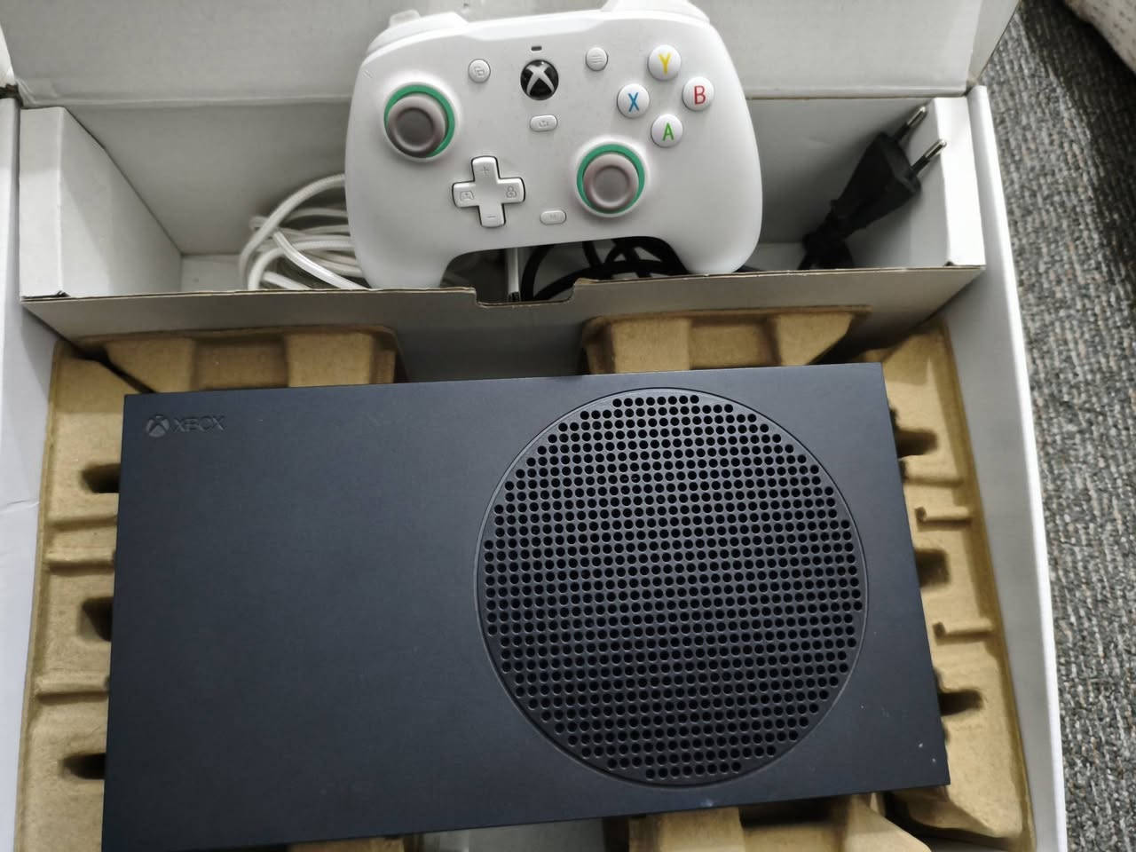 الحاله / ممتاز اي عيب مابي
السعر / 460
العنوان/كركوك
الملاحظة/ بدون يده ماله يجي وياه كيم سير احترافي + يجي وياه اشترك اكثر من شهر 
رقم هاتف /***********
