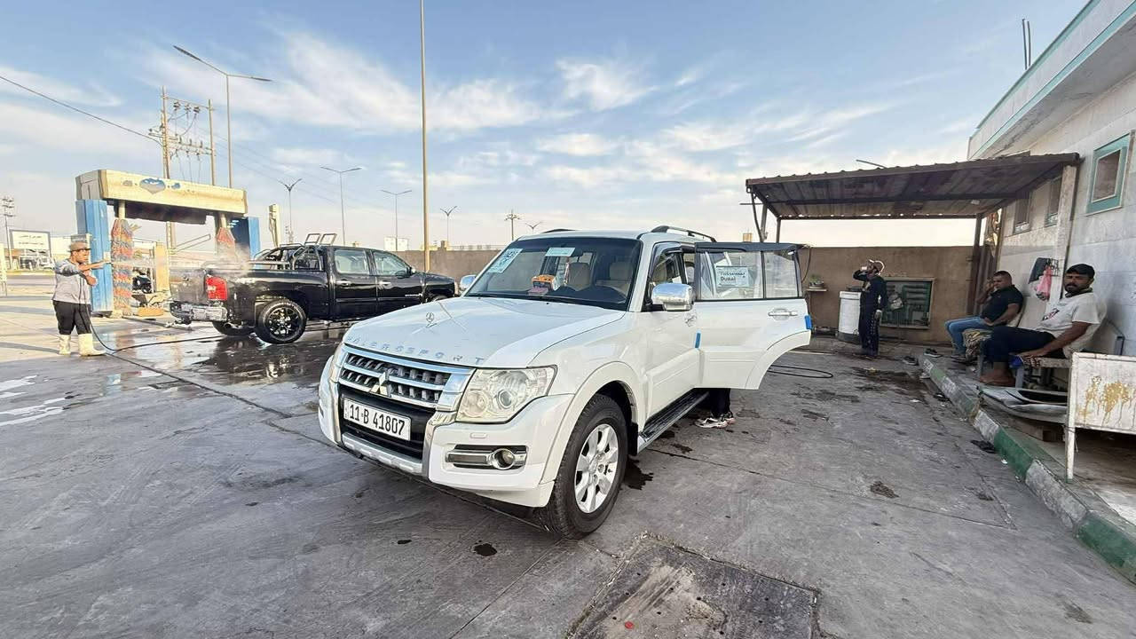 موديل  2010
محرك 3500 
ماشيه 191k
فتحه 
كشن كهرباء
اشاير بل مري
ثلاث قطع تبريد
تحكمات ستيرن
شاشه 

 سياره أحلى احلى من الصور

مكاني كوت 
رقم الهاتف ***********
