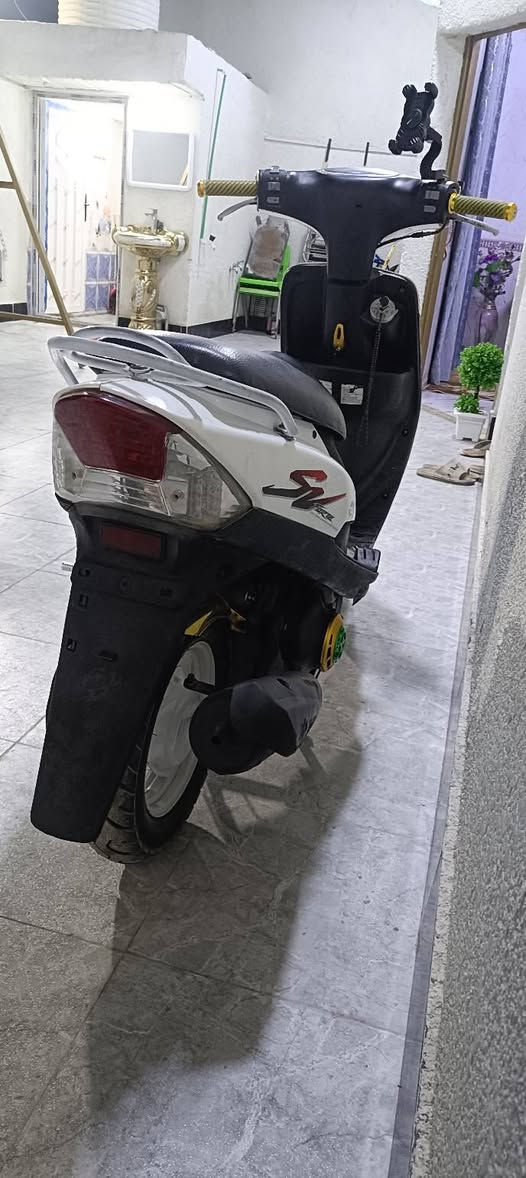 سلام عليكم دراجه ماكس قجمه جديده اخت الرمبه مكينه 49 بالديه كفاله بس ولفات مبدل فقط لا مجفته ولا شي كهربائيات كله جاهزه مزوده تزويد مرتب السعر 700 مكاني شط العرب الجزيرة الستفسار على ***********
