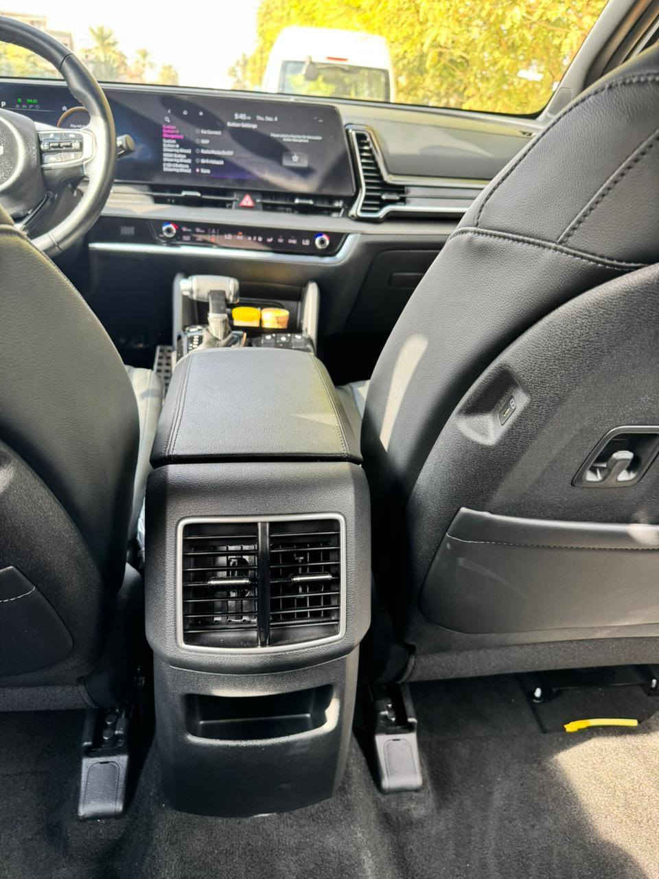 🔸️السلام عليكم ((للبيع فقط بدون مراوس))               ✅
🔸️كيا سبورتج لون ابيض موديل 2024 أعلى مواصفات بالسبورتج مواصفات أكس برو 
🔸️ترقيم جديد 
🔸️باسم الشركه وكاله + تحويل مضمون %💯
🔸️السياره جديده جداا جداا واحلى من الصور 
حادث السيارة صبغ فقط جاملغ امامي  بدون دواخل بعدها بريحه الشركه 
ماشيه 5 فقط مشي امريكى دخول جديد البارحه اترقمت ودخلت بغداد
🔸️مواصفاات فول الفول مايحتاج اذكر كل المواصفات 
سقف اسود بانوراما 
بصمه ابواب تشغيل عن بعد 
شاشه الكتروني 
جنطة كهرباء 

🔸️شاشه كبيره + شاشة عطلات
🔸رادار امامي وخلفي وجانبي نقطه عمياء اوتو بريك 
🔸نضام تحديد مسار للسياقه الالكترونيه
🔸️تحكم استيرن كل الجهات 
🔸️ثلاث انظمه قياده / سبورت / نورمال / سمارت 
🔸️بلوتوث + اواكس + واي فاي   
🔸️مانع انزلاق + كروز سرعة 
🔸ويل كب دسكات امامي خلفي
🔸️محرك 2500
🔸️سبير الشركه كتلوكات الشركه 
السياره جديده جدا جدا اي نقص مابيها من الداخل والخارج 
🔸️سيرفس كامل دهن فلاتر 
-------------------------------------------
رقمي الاستفسار 
***********
***********

العنوان بغداد 

يوجد واتساب كلا الرقمين 
صور أمريكا مع المنشور
السيارة احلى من الصور 
البارحة ترقمت ودخلت بغداد بعدها بريحة الشركة بجم كبس وجنطة كبس
