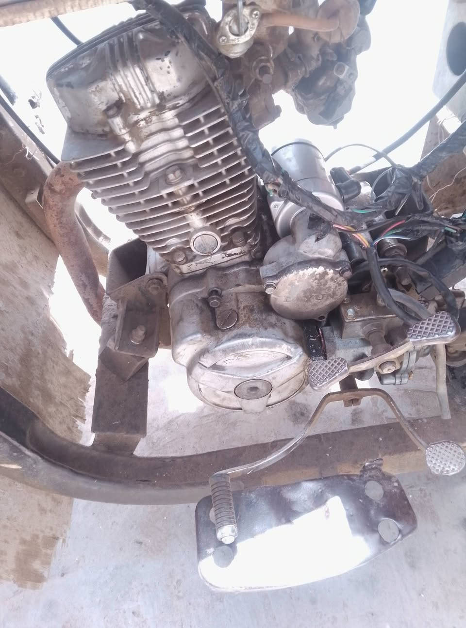 سلام عليكم ستوتة لبيع امتيار محرك إكسل ام الطير *********** مكاني ديالى بعقوبة تقاطع الساده  سعر خاص
