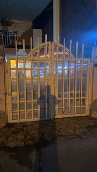 باب طلاكتين • حديد ٢مم • ثقيل