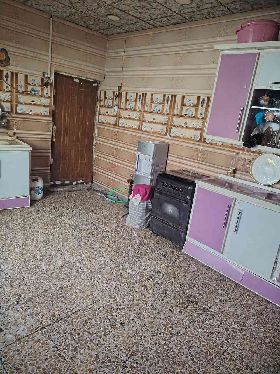 بيت الايجار 100متر يحتوي علئ غرفه وصاله وستقبال ايجاره 175الكوفة دور الحوزة قريب علئ ميثم التمار الي يريد خاص يراسل


**إذا كنت صاحب هذا الإعلان وتريد حذفه لأي سبب، رجاءا أرسل رسالة إلى الدعم الفني**