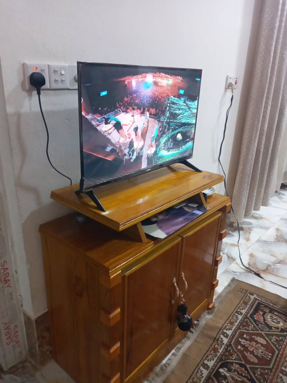 غرفه البيع اخو جديد مامستخدم ٤ أشهر فقط السعر خاص او اتصال على رقم
***********
