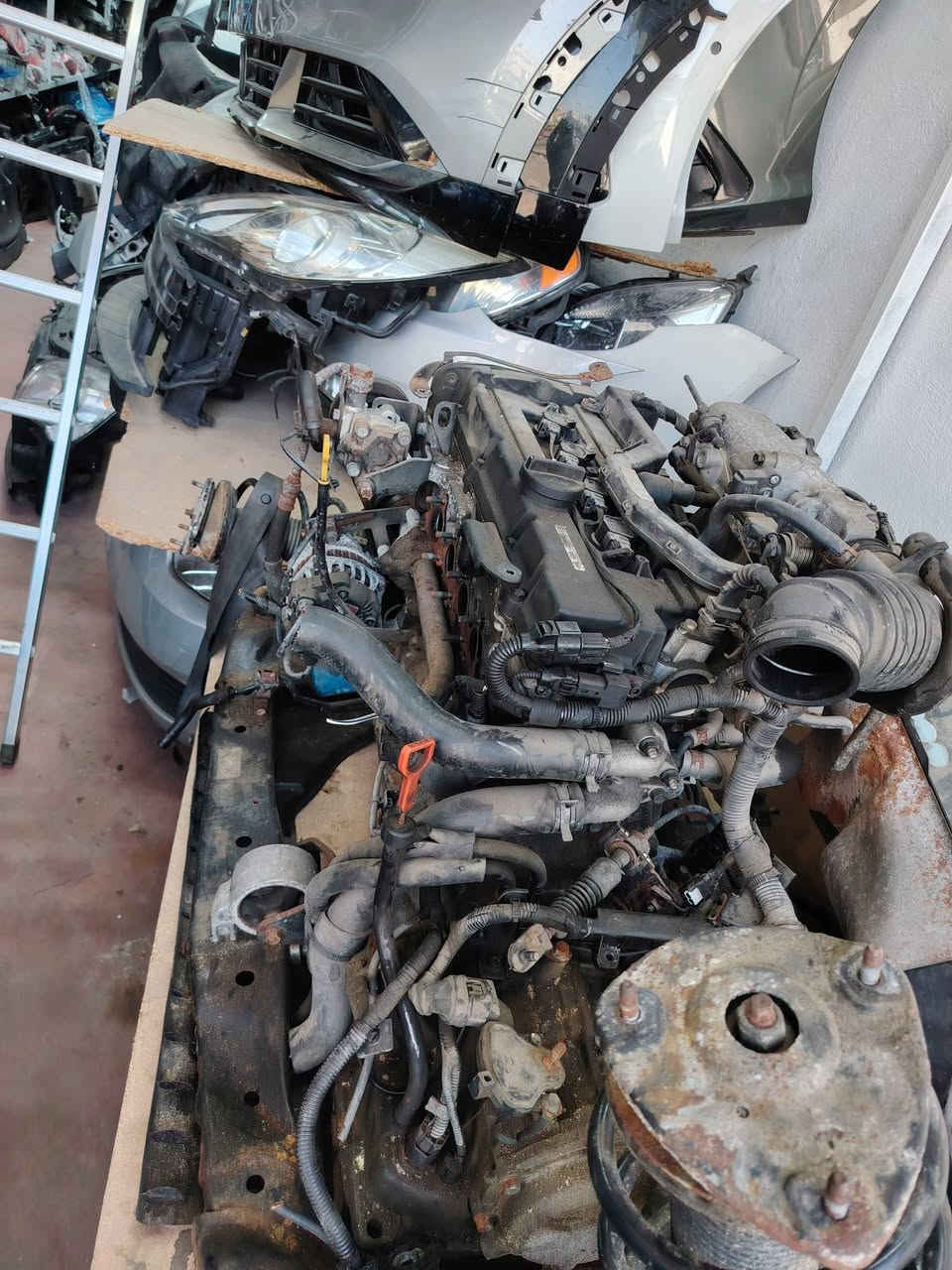 مكينه وكير اكسنت وريو ١٦٠٠ وا ١٤٠٠ هاتف *********** اتصل فقط
