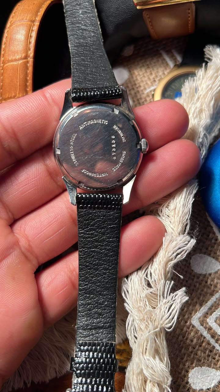 سلام عليكم اخواتي المهتمين sigmaالفنتج السويسري خمسينات تكويك التواصل خاص بسعر


**إذا كنت صاحب هذا الإعلان وتريد حذفه لأي سبب، رجاءا أرسل رسالة إلى الدعم الفني**