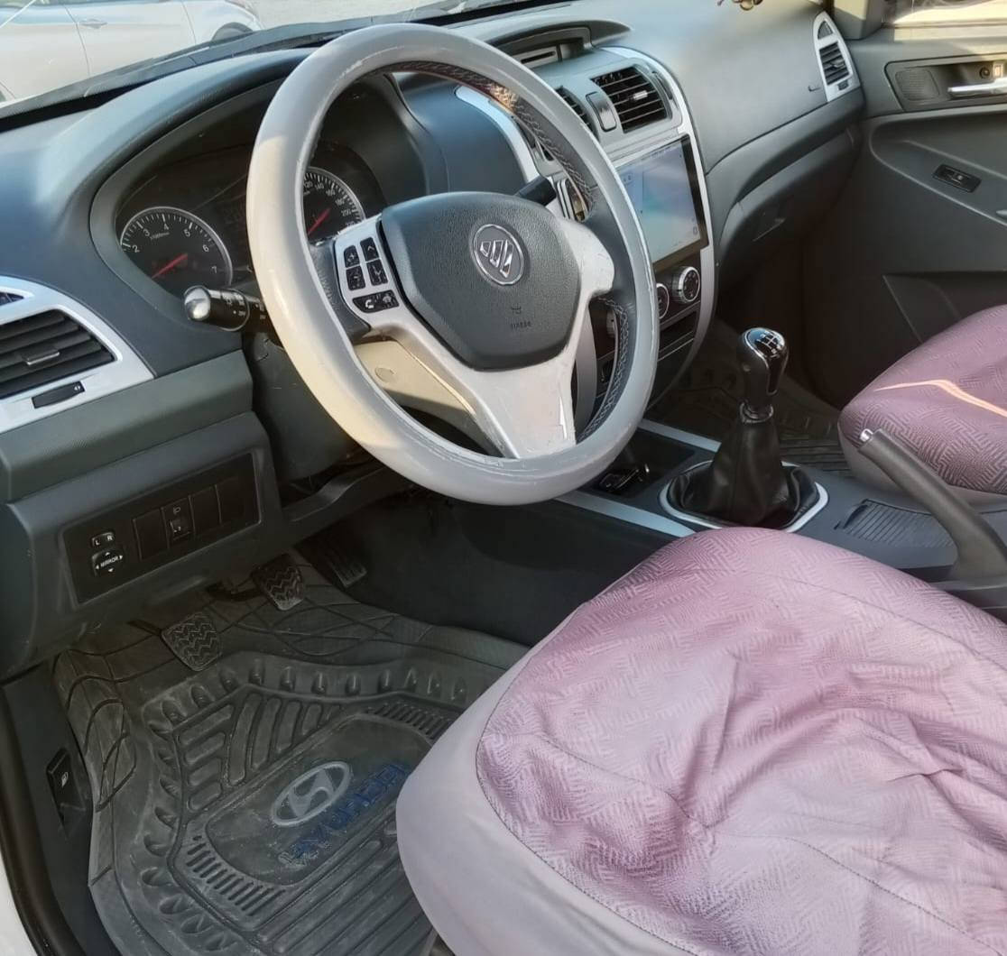 سلام عليكم للبيع سيارة بيك اب دبل قمارة فتون محرك كير ياباني مسيبوشي السيارة استلام شركه ماشية ٣٠ ك موديل ٢٠٢٠ جديده معنى الكلمة بالعافيه على الياخذها رقم بغداد الدولي بيها طخه خفيفه بالبدي امشر عليها السعر ١٢٥ بيها مجال مكان السيارة بغداد الراشدية رقم الهاتف *********** ابو علي
