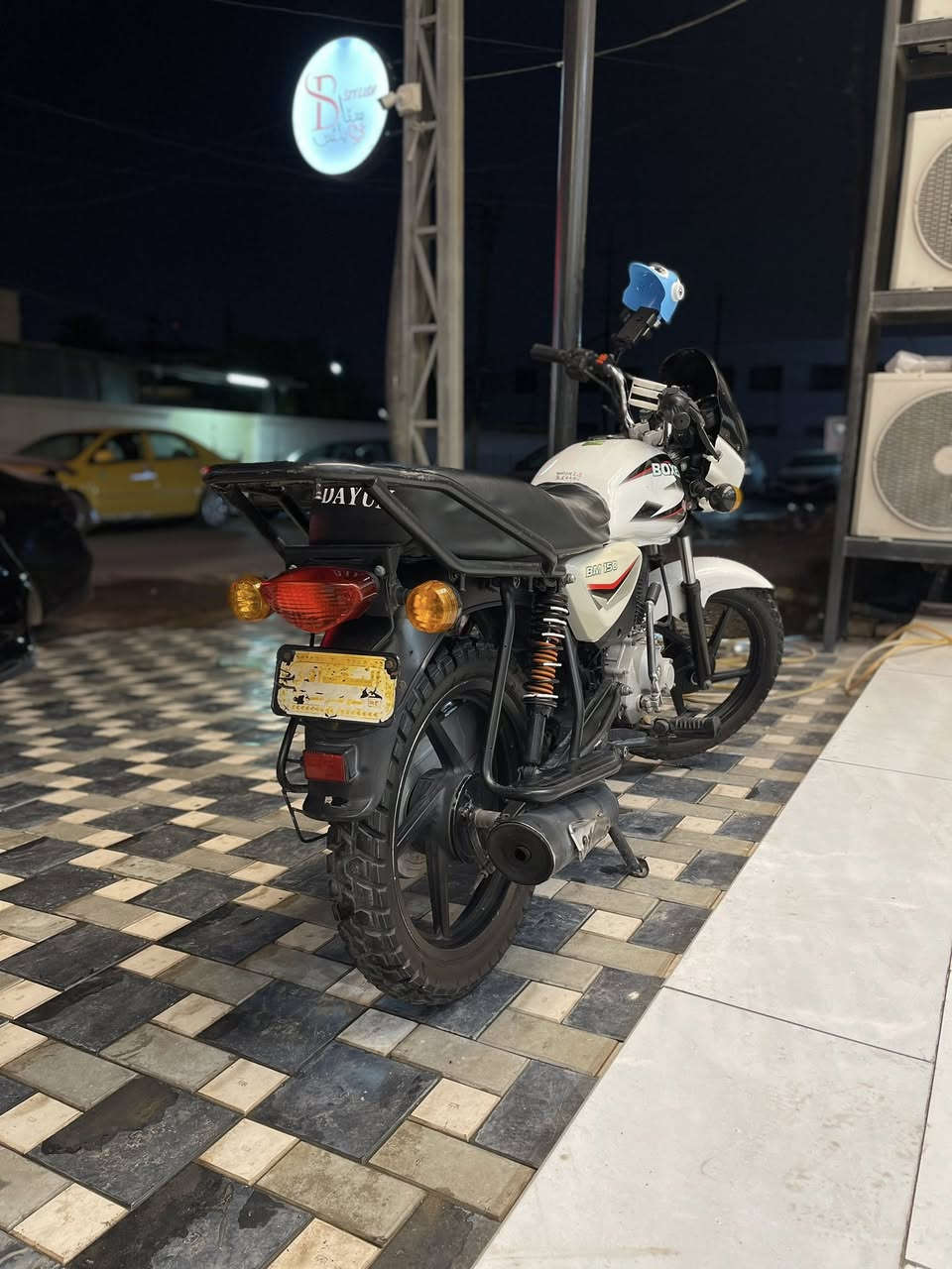 السلام عليكم بوكسر مكفوله كفاله عامه بل واقع احلى من الصور بالف مره أوراق اصولي سبع ورقات مامشتغله دلفري استخدام شخصي فقط
عارضها بمليون وبيها مجال بسيط حك الجيه شراي ادخل واتساب ***********
