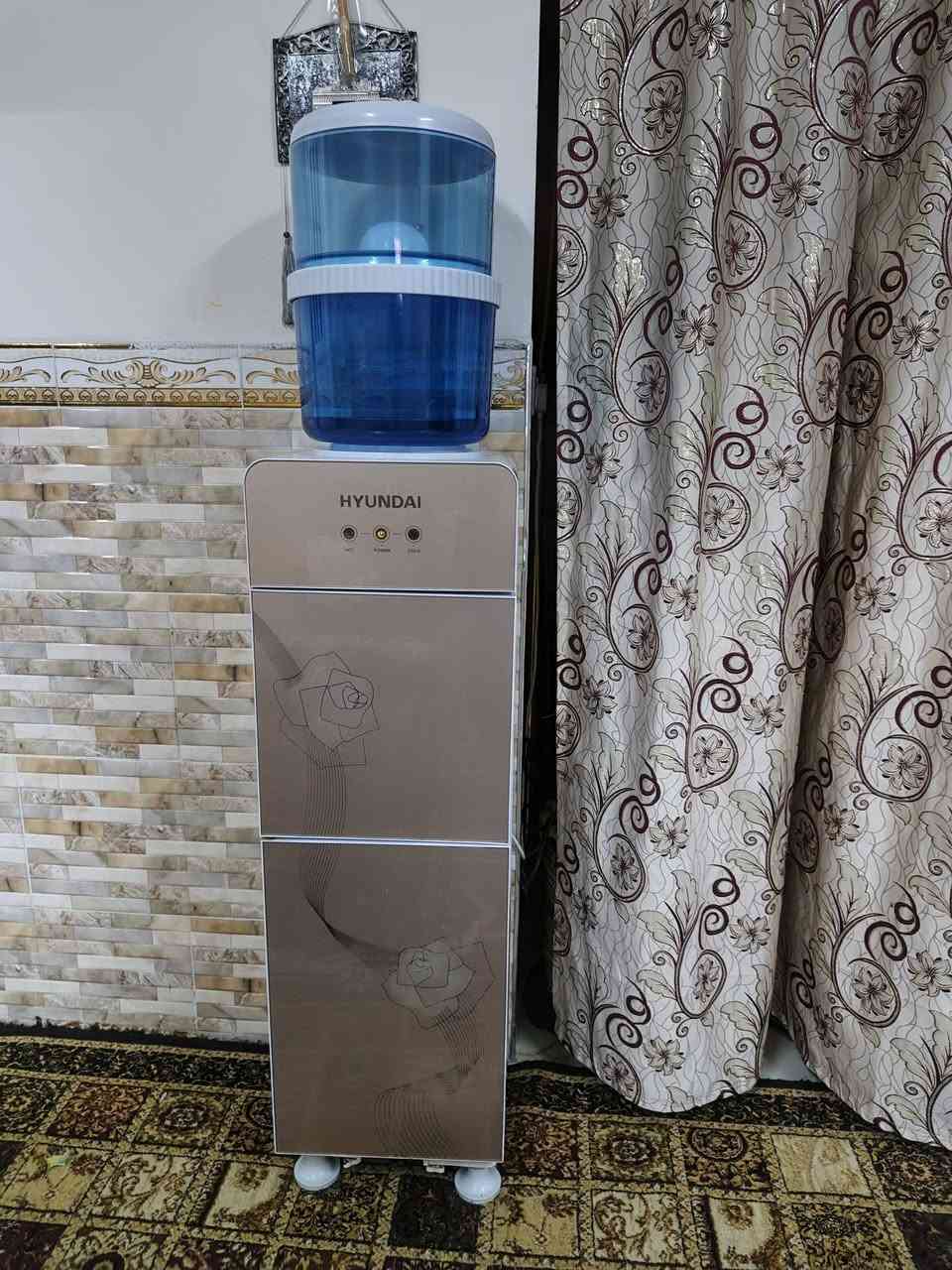 غراض اخو الجديد براد حار بارد  هونداي درجه اوله السعر ٧٥٠٠٠ مع طباخ تركي اربع عيون السعر ٦٠ الف تلفون  *********** واتساب
