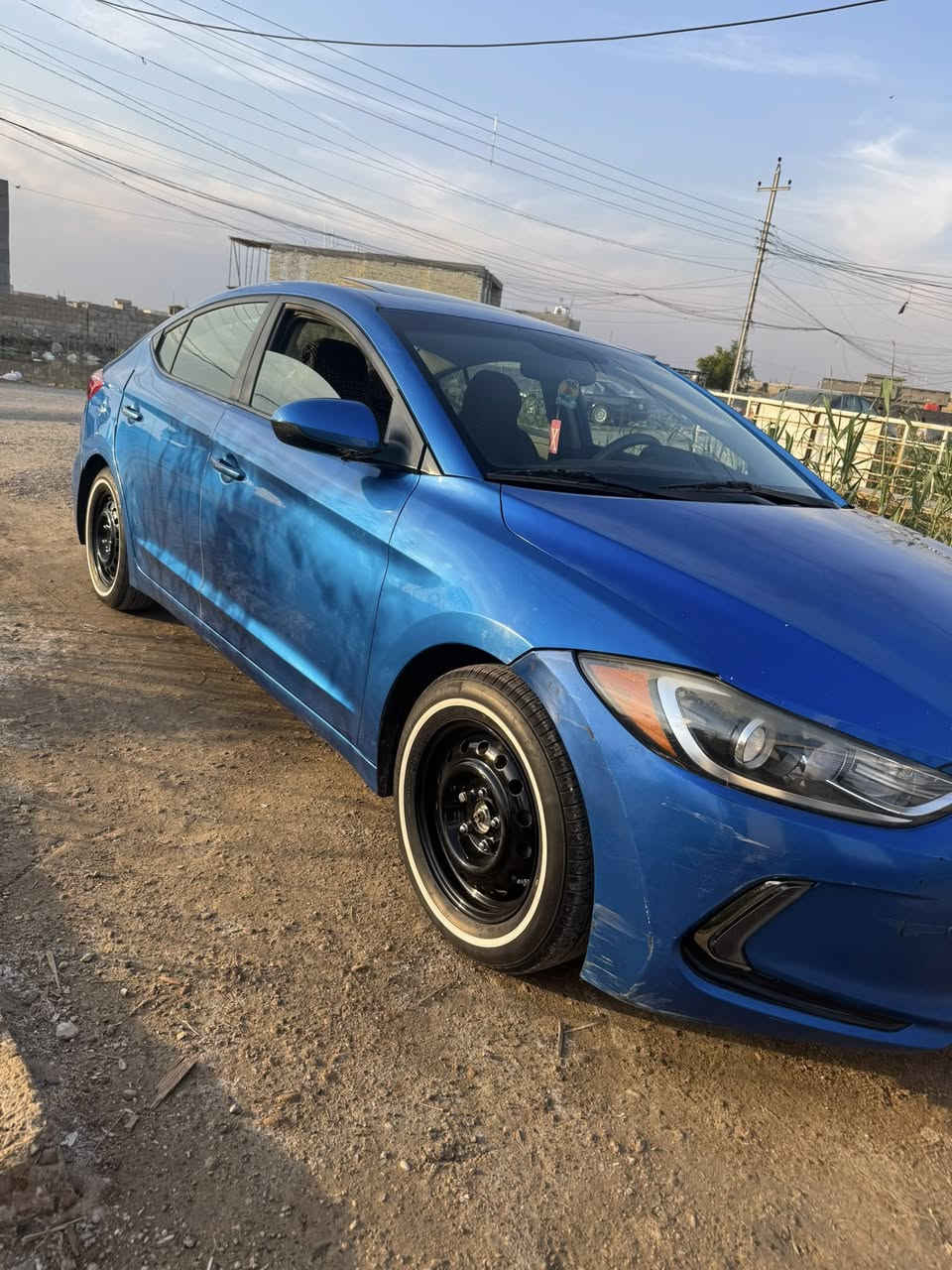 السلام عليكم 
النترا 2018 للبيع فول مواصفات مكينتها دووش حادثها من امريكه البنيذ و صور الحادث بالمنشور  + سونارها ايضاً بالمنشور 
بيها طخه بالجنطه ما موجوده بالسونار هم صورها موجوده بالمنشور 
اخوان السياره فول مواصفات مكينه و كير خير من الله صدر جديد معروضه 117 بيها مجال 
واتساب ***********
