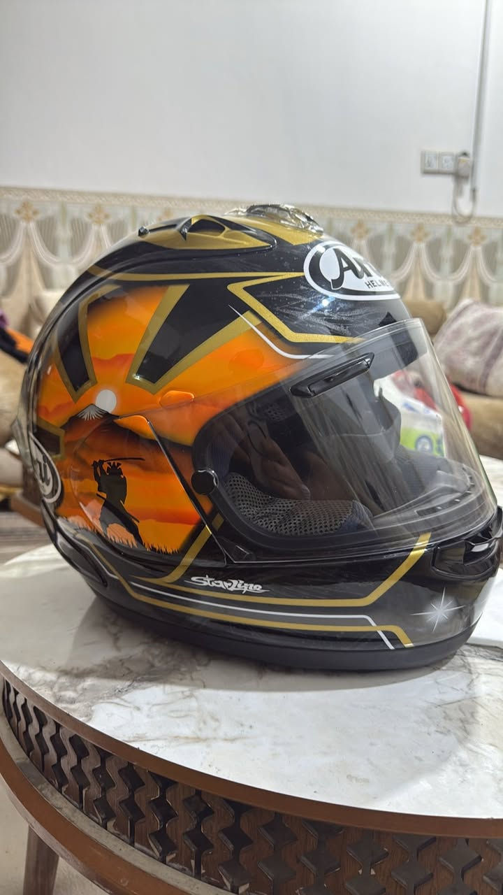 السلام عليكم 
خوذه Arai samurai قياس L لارج للبيع ٦٥٠$
***********
