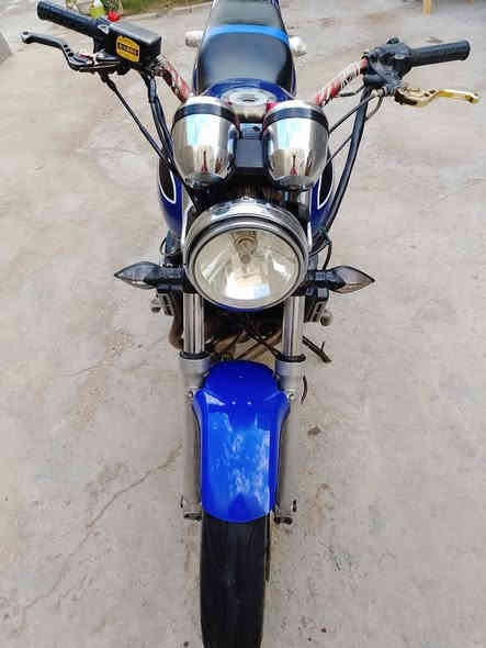 السلام عليكم اخوتي الطيبين  // اني مكلف بالنشر اخوتي // دراجه سبي فور400  16والف. نضافه مثل ما جاي تشوف بعينك
وراق أصولي كمرك مدفوع بس ترقم شرط 1و2و3بطناش واتكفلك بكلشي 
  
(  مكفوله كفاله عامه  دراجه-- كير-- مكينه ---كهربائيات ---تايرات ))
عليها ادامه كامله 
قطره صبغ مابيها خلااااص

 معدل شرط 180 وتعبر  

كلشي  شغال بيه كهرباياته كامله    جاهزه عل الاخير
 نكره بكل وقت نضافته كدامك
السعر.     مليون و750الشراي يتصل

//***********///
//***********///
مكاني بابل--الشراي يتصل--وعيوني له
