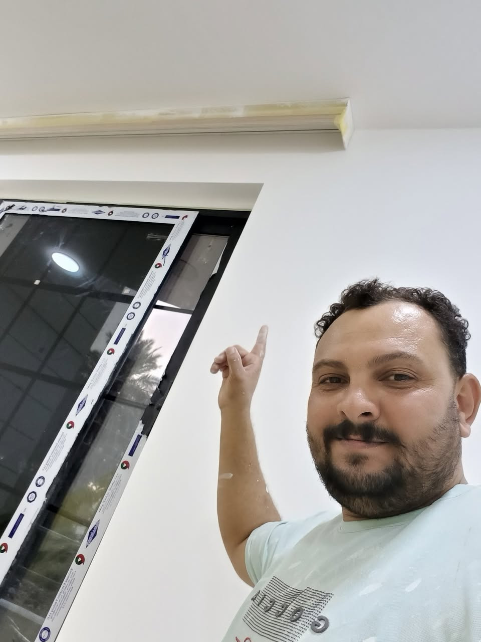 كادر صباغين مصريين قاعد بالدوره متفرغ حاليا نشتغل قطعي وعلى المتر على اليوميه للتواصل واتساب او فون *********** شرط تسليم مهندس
