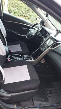 سيارة النترا جلاق  موديل 2015 ماشية 75 الف كيلو حقيقي نظيفة كلش محرك و...