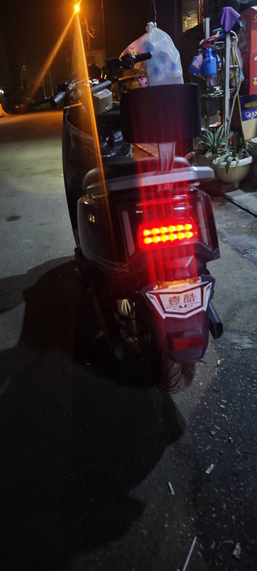 سلام عليكم دراجه شحن نوع تاينلج الصقر
مواصفات معروفه 
6 بطريات دبل 💡💫
نضام p=💡💫
نضام R بك 💡💫
سويج وبصمه 💡💫
موديل 2025💡💫
لايت زنون عالي وناصي 💡💫
سرعه الحقيقي 80 😱💡💫
البطريات قبل 4 ايام بدلتهن 💡💫
جك نص وجك عدل 💡💫
الدراجه اي نقص ما بيها وين متريد افحص 
مكاني نجف حي السلام سعرها 600 وبيها مجال رقمي لل تواصل ***********
