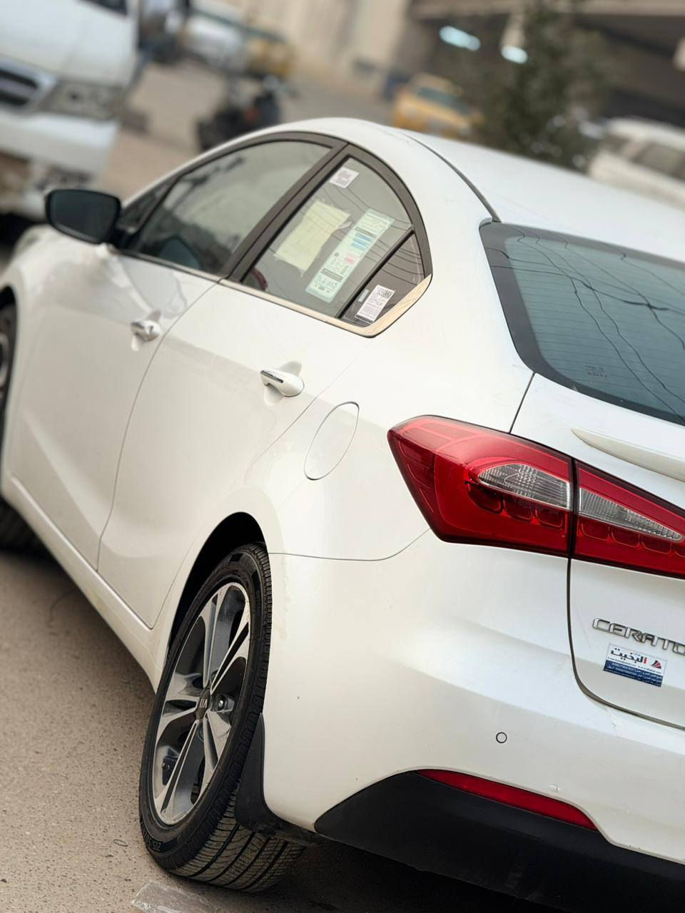 كيا سيراتو موديل 2014رقم بصره دولي سياره مكفوله كفاله عامه سعر 133$بيها مجال قليل مكان سياره سماوه رميثه 
***********
