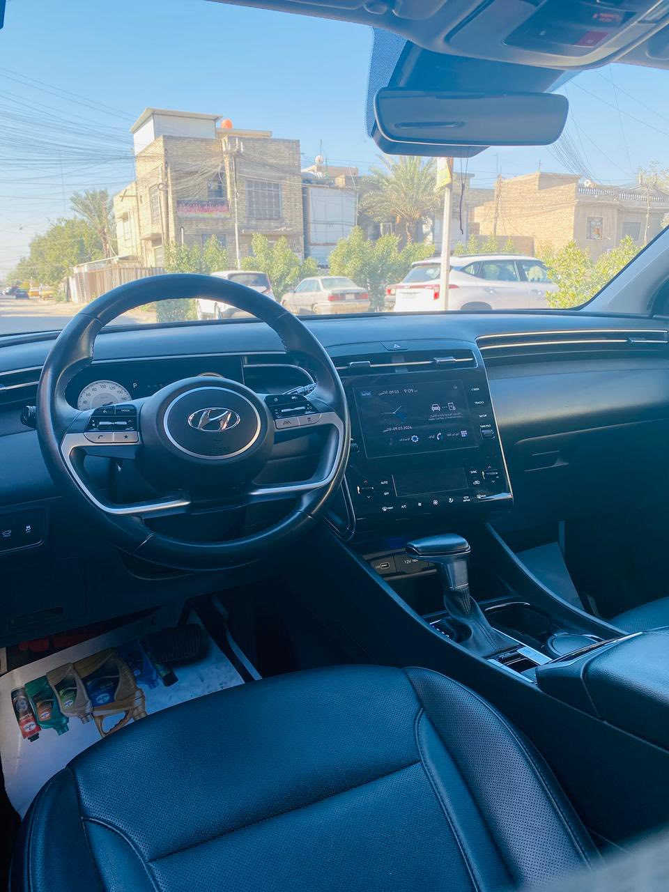 السلام عليكم 
توسان 2023 وارد امريكي 
الحادث داخل المنشور 
مواصفات فول 
ماشيه 32 الف
محرك 2500
السعر 185 وبيهة مجال 
العنوان بغداد حي اور 
***********
