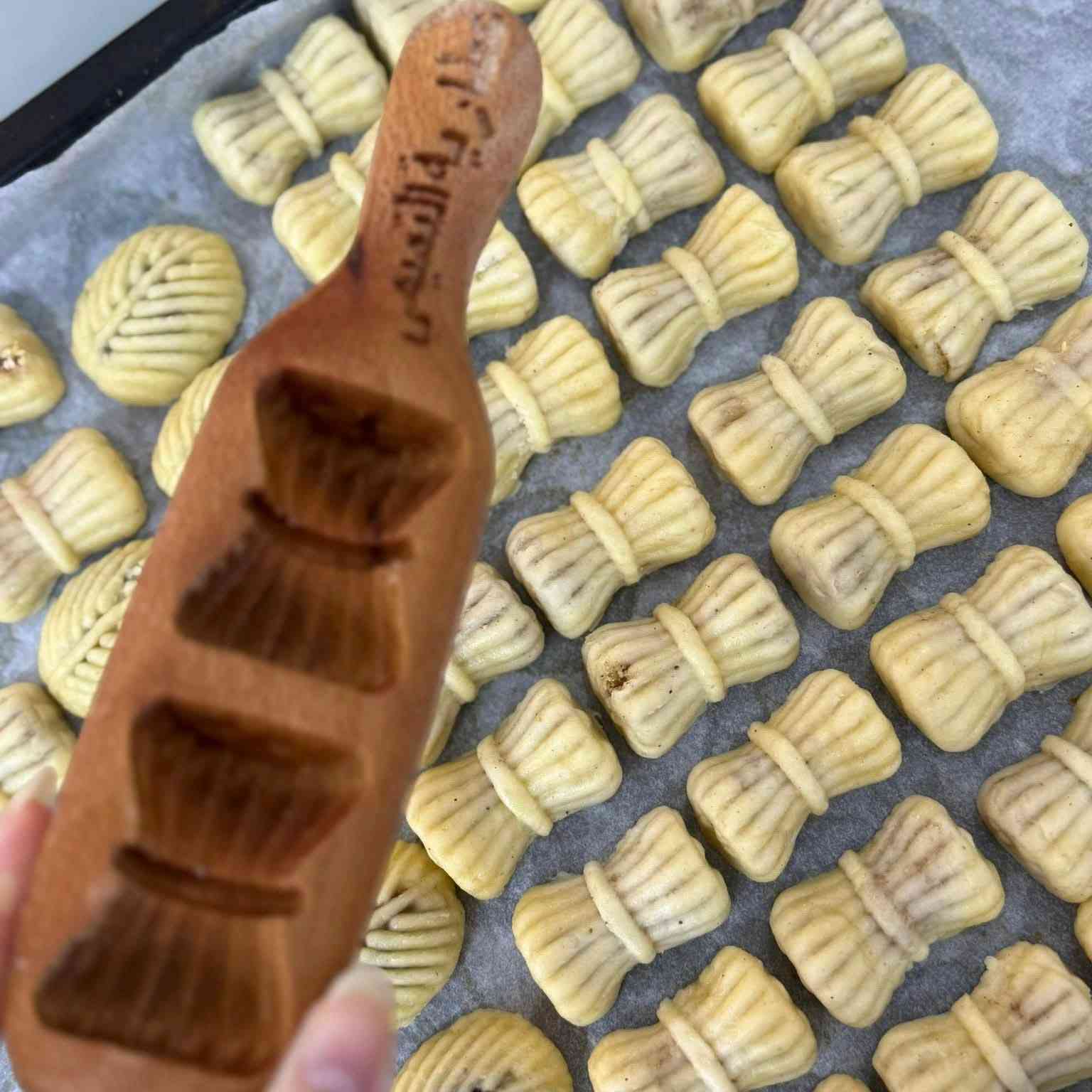 كليجه للبيع
هشه وحاره وطيبه 
توزيع بل مقبره 
وتتقدم ضيافه 

احجز مني وترتيب وطعم وشكل ييمممى🎀😇
شغل يوم بيومه توصلكم حاره من الفرن لكم 
طبعا اهواي مجربيها. ادخلوا لحسابي اخذلكم فره
مكاني حي العامل السوك الاخير


**إذا كنت صاحب هذا الإعلان وتريد حذفه لأي سبب، رجاءا أرسل رسالة إلى الدعم الفني**