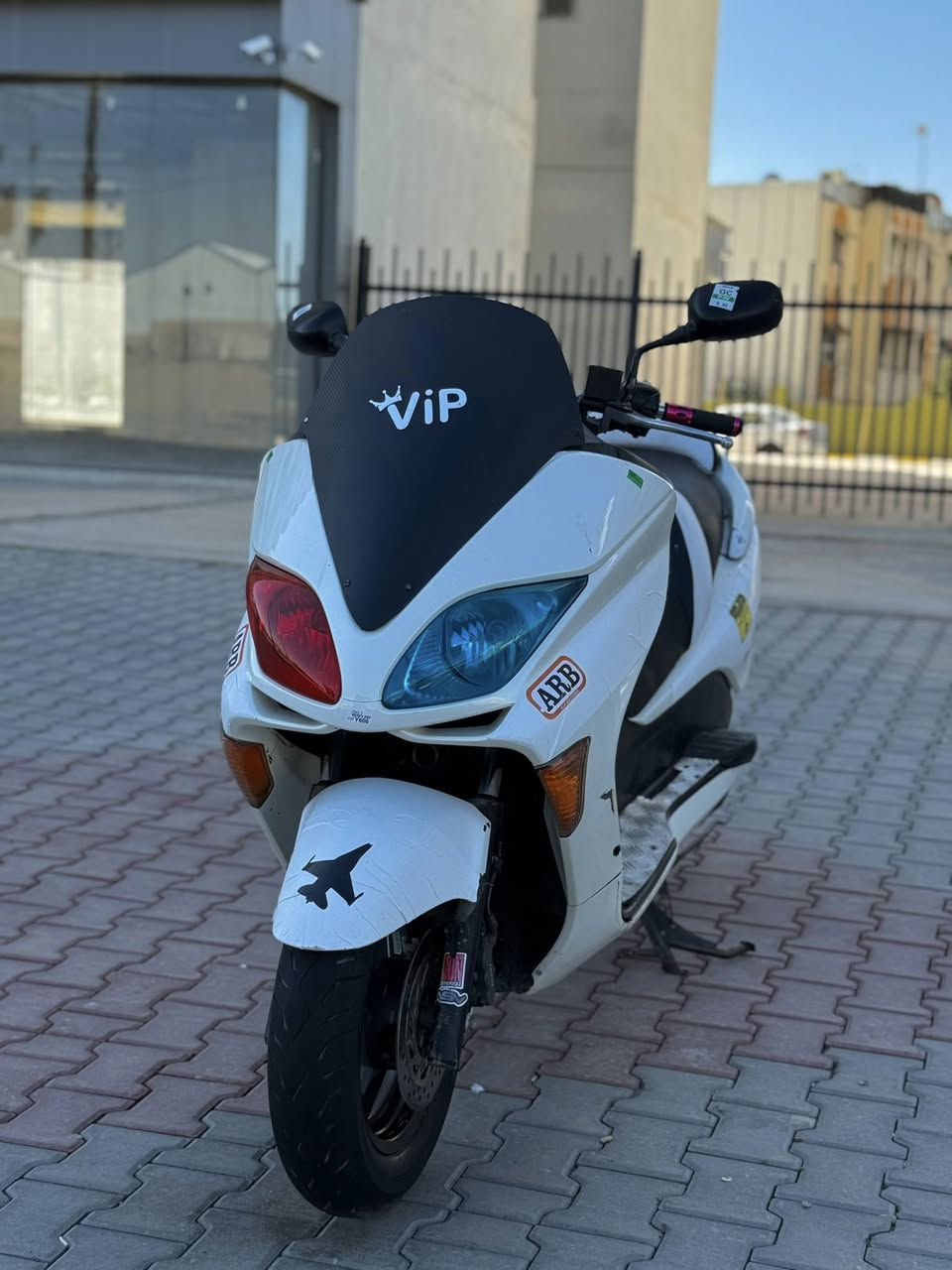 للبيع فورزا 08 لوك لوك كامل
محرك بيلادي بشرط فحس  
 جويتر كلجات كله بشرط لوك كهربائيات كامل بلاد ومملعوب بي شلعه معدله فول مال جناي 
سعره 800 وبي مجال او مراوس حسب قناعه 
 
مكاني كركوك  (( *********** ))
