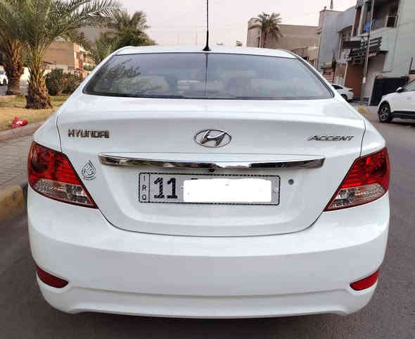 السلام عليكم  للبيع هونداي اكسنت  خليجي وكاله القاصد موديل٢٠١٢  اللون ابيض مرقمة   بغداد ماشيه ٤٠٥٠٠ كم محرك١٦٠٠   مواصفاتها هي تحكم ستيرن نظام ايكو ٥ ويل  كب حجم١٤ كير اوتماتيك   كامرة خلفيه + شاشة تاب  باتري جديد    وسيارة  مسويلها صيانه كامله  ب١٠٥وبيها مجال بسيط للستفسار ***********
