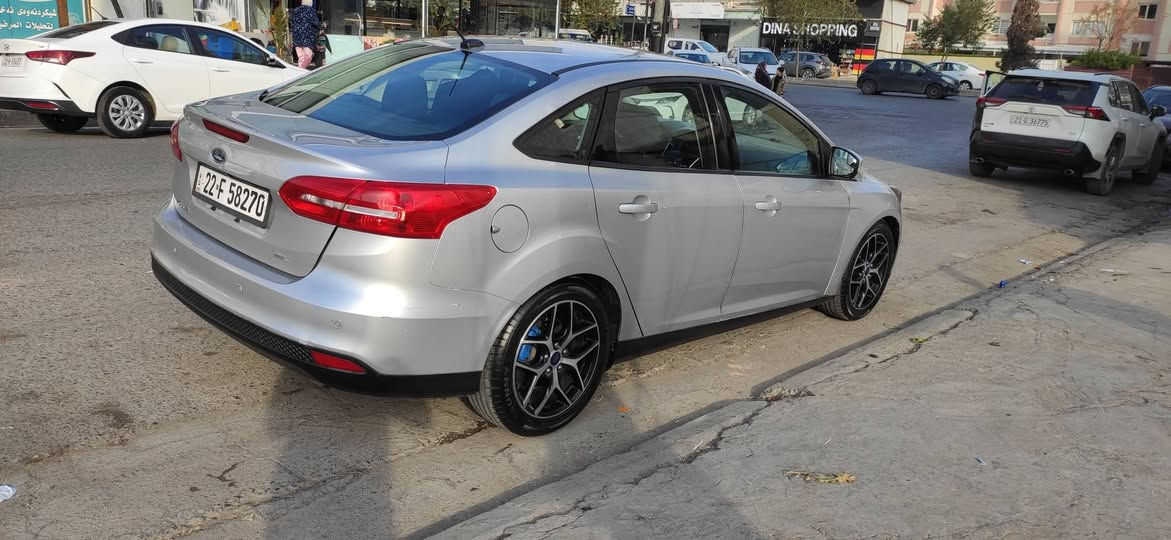 Ford Foucs 2017 SEL  
‎            ( سعری 87 وەرەقە )   
‎فۆرد فۆکس 
‎مۆدیل : 2017                                                             
‎مواسەفات : SEL 
‎٤ پستن : مەکینە ٢٠
‎سیلاد ، شاشە گەورە بیلاد ، ناو لید 7 ڕەنگ بیلاد 
‎حەساس و کامیڕا ، سوکان ڤۆلیۆم ، 
‎دەبل گێڕ : عادی ، تۆماتیک ، سپۆرت 
‎ئەرباگ : بیلادیە نەتەقیە 
‎دوو پارچەی سبوخ ( چاملخ ، بۆنید ) 
‎یەک ساردە کوتی هەیە 
‎320 هەزار غرامەی لەسەرە 
‎سەنەوی بەسەر چووە 
‎       (ڕەقەم تەلەفۆن:  *********** )     
‎ڤایبەر وەتسئاپ    
‎شوێن هەولێر 
‎1FADP3H20HL248320 أربيل, العراق
