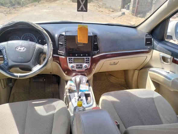 للبيع
سنتافيا ٢٠٠٩ محرك ٦ سلندر ٢٧٠٠

رقم بغداد مكانها واسط قضاء الحي 
سعرها ١٤٠ 

الشراي يتصل 

***********
