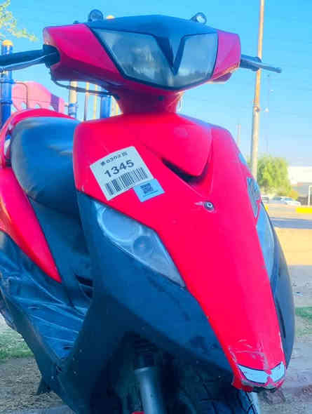 سلام عليكم دراجه نضيف مكفوله من كلش كله شغاله ونضيف وأي شي مابيه الدراجه نكره سلف وكهربائيات كله شغاله ومابيه شي سعر ب٥٢٥ وبيه مجال المكان بغداد الحريه الأستفسار *********** رسلوني وتساب بي
