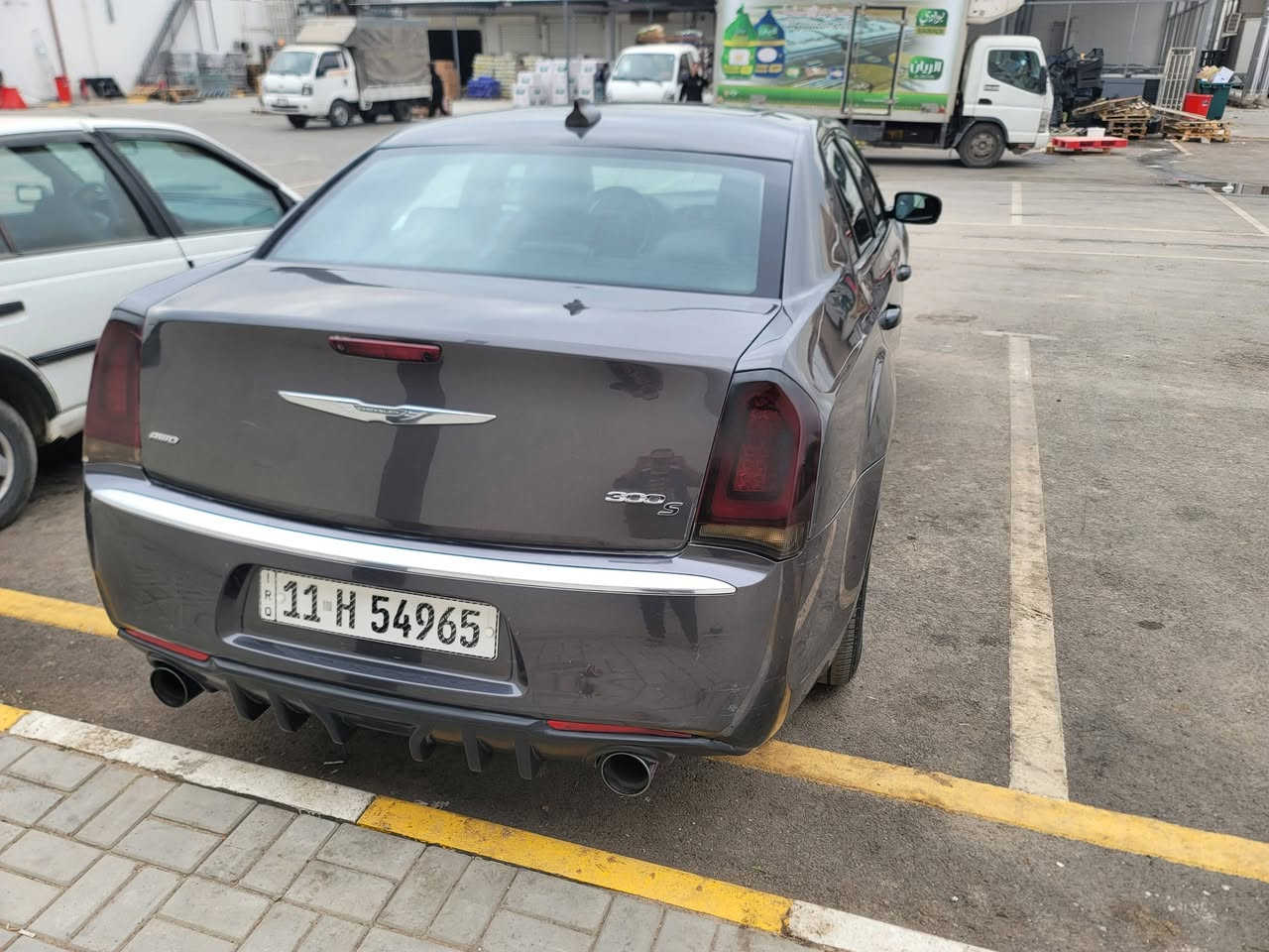 اوباما 2018 فول مواصفات S حادثها جاملغ خلفي والباب مبدل نفس اللون وبيها بالعراق الجاملغ الامامي مصبوغ ***********
السعر 190
