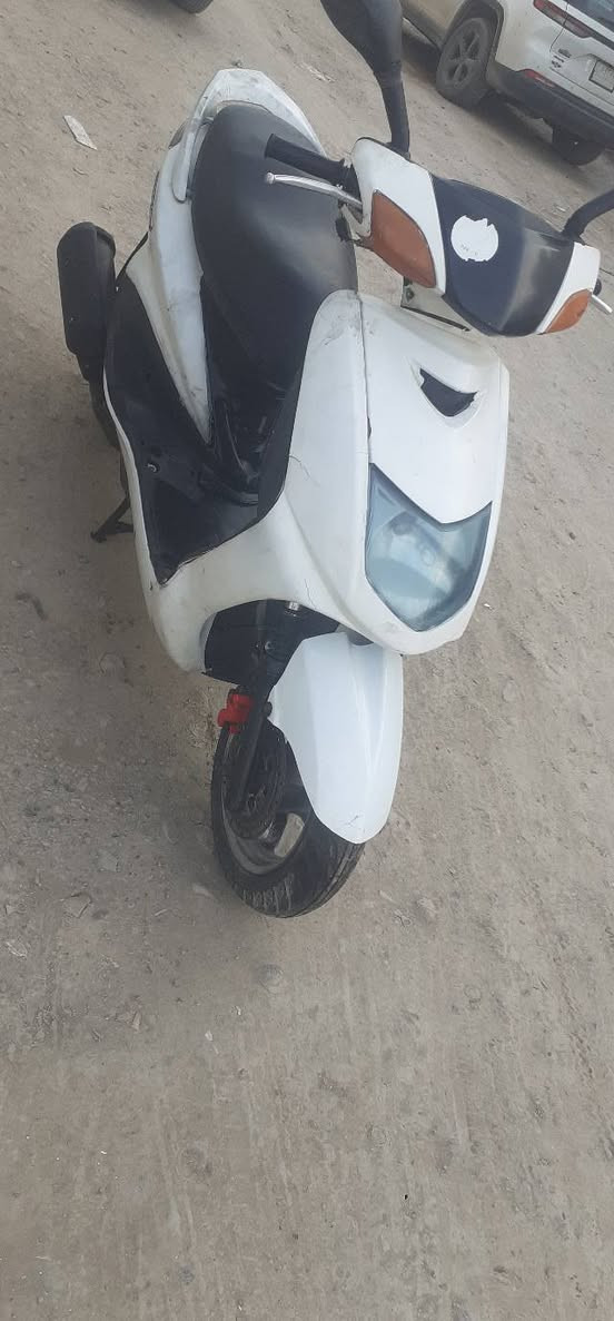 سلام وعليكم دراجه سكنز نثيه سلف هندر كهرباته كله شغاله مكينه ناعمه بلاديه كله مكينه اورقها كامله مكاني غزاليه سعر ٣٥٠ شراي يخابره ***********
