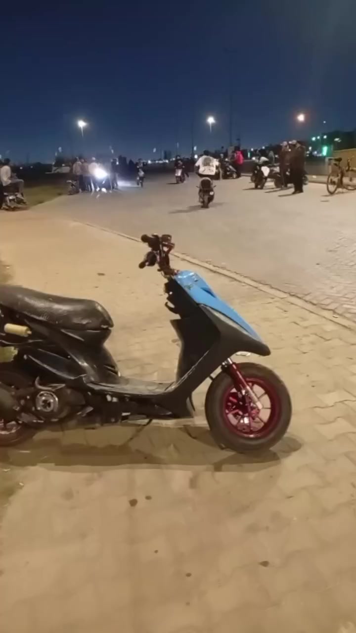 البيع شوفت عينك دراجه حلوه كلش كلش بيه بس نقص لحيه وراجز بي صوت باقي كفاله دراجه علاشرط كفر كامل بس بدون كفر بيع سلف هندر تخبل دراجه كلش شلعه معدل كلج رياضي دبل رياضي امام خلفي ضفيره بلادي مكينه ٥٥تجفيت جديد  سعر ٣٧٥


**إذا كنت صاحب هذا الإعلان وتريد حذفه لأي سبب، رجاءا أرسل رسالة إلى الدعم الفني**