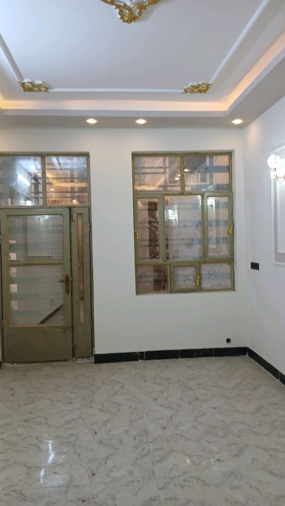 دار البيع١٠٠ متر واجهة ٥ النزال ٢٠ حي الخليج زراعي خلف دائره مرور الرستميه طابقين ونص ٤غرف نوم ٣حمامات بيت فول مفتاح 