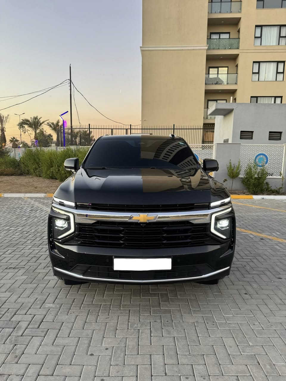 السلام عليكم 
للبيع 
تاهو 2025 LS خليجي 
وكالة المنصور ضمان 3 سنوات 
* السيارة مغلفة بالكامل بأفلام الحماية PPF أصلي 
الممشى : 23 الف km 
الرقم : بغداد الدولي 
حالة السيارة : كفالة عامة عدا اصبع PDR باب الراكب الامامي الايمن 
موقع السيارة : بغداد - حي الجهاد 
السعر : اتصل وتدلل 
الهاتف : ***********
