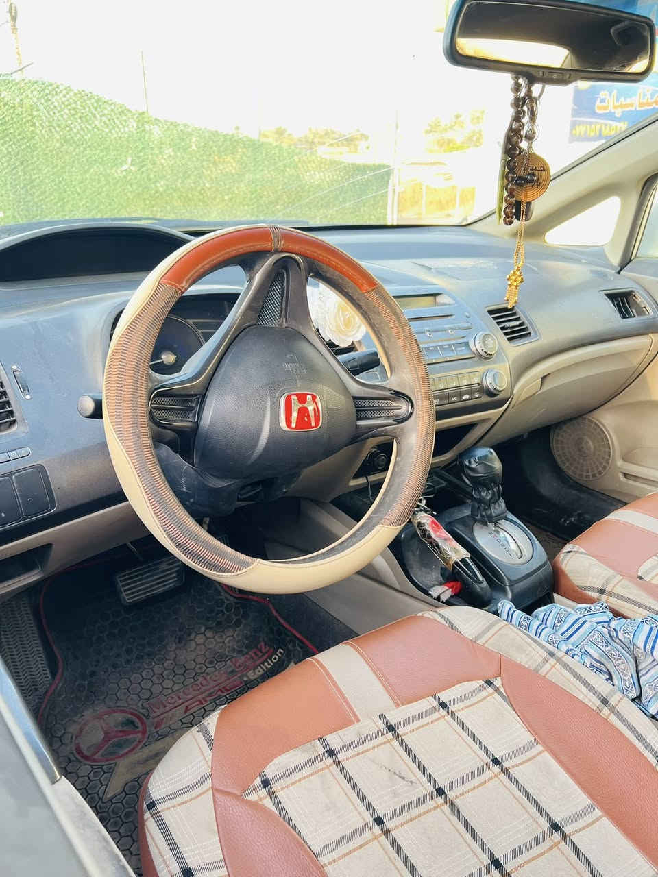 للبيع سعر 65$ هونده سفك موديل 9. كير محرك صدر تبريد كله جديد ***********ما متوجد على فيسبوك بوك مو مالتي ***********
