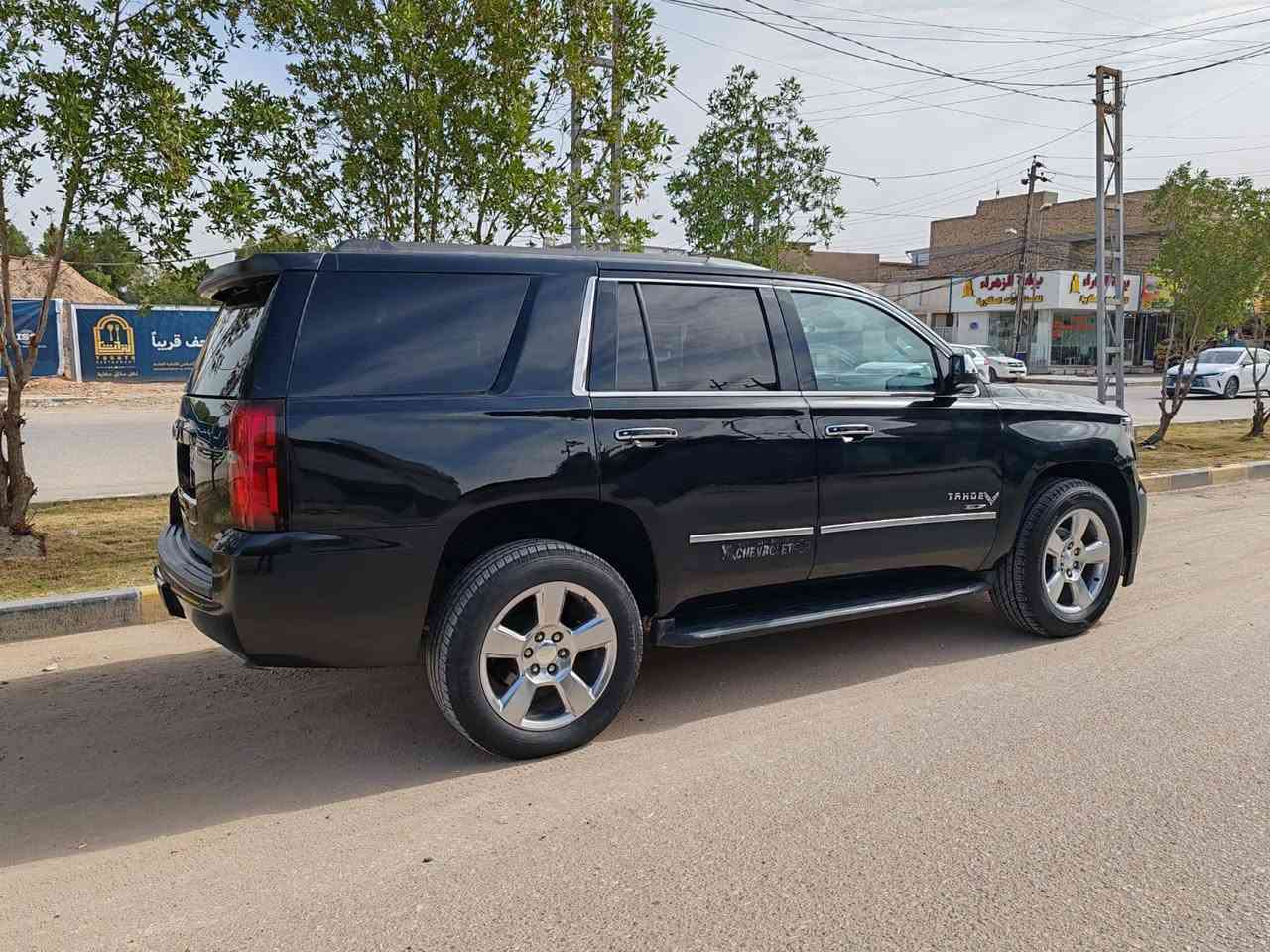 تاهو موديل 15 ادوات ادوات بيها قص قماره فقط السياره جاهزه سعر 120 رقم الهاتف ***********
