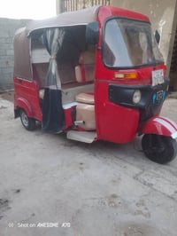 تكتك 18 السعر 5 وبيه مجال قليل مكاني بغداد 07751518327