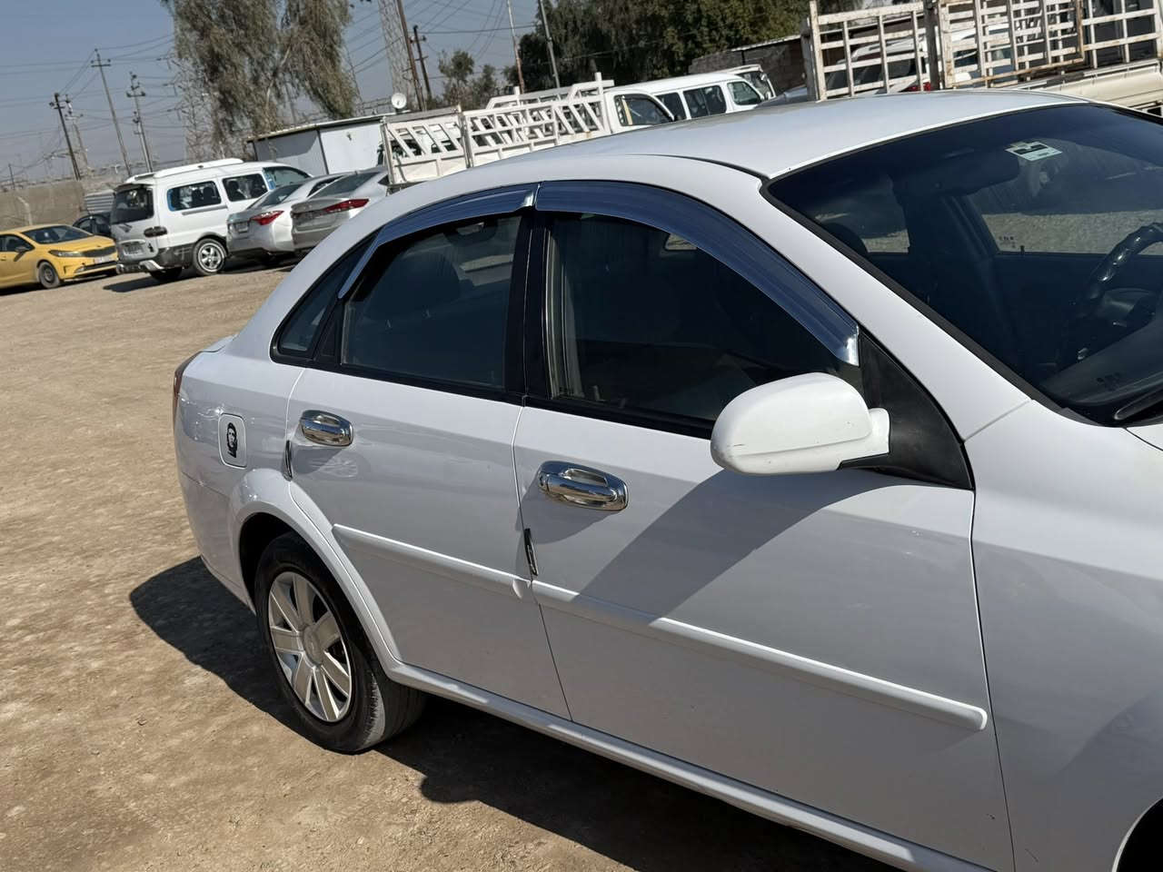 السلام عليكم
اوبترا 2011 للبيع او مراوس النترا او سيراتو 2014 

ضرر قطعتين ونص صبغ اثر شخوط بدون دواخل 
صدر 70 ./. 
كير محرك مكفولات 
السياره خير من الله 
السونار داخل المنشور 
المكان ديالى / بعقوبه 
السعر 75 وبيها مجال قليل للشراي 
***********
