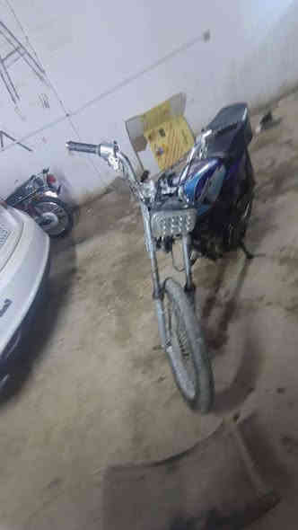 السلام عليكم نامه للبيع او مراوس دراجه مكينته نضيفه توه مجفته ضفيرته جديد تاير امامي وجوابه جدد رايده ب 300وبيها مجال مستعجل على بيعته مكاني شطره *********** دراجه كلك ادوات اقره المنشور وادخل خاص
