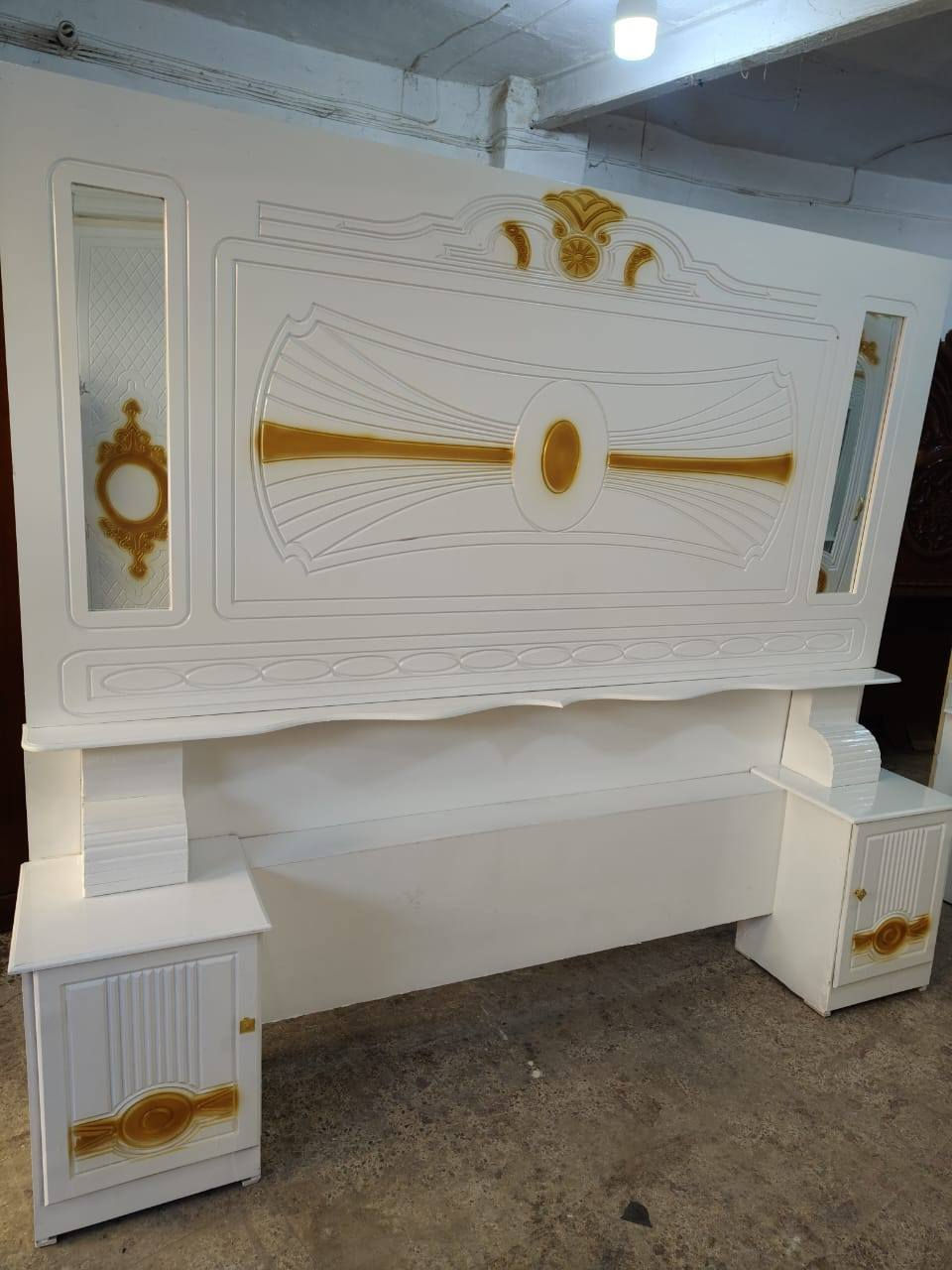 للبيع غرفه عراقي جديد ممستعمله ٦٥٠ قفلها الرميثه مجاور اهل الذهب *********** ابو وهاب النجار
