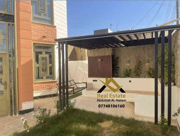 للبيع بيت في الخضراء 

المساحة 240 متر شارع 15متر 

البيت زيرو وفارغ جاهز للسكن 

قرب جمال ابو الثلاجات 

السعر 190 وبي مجال 

للاسفسار 
*********** 

عقارات عبدالله الحاتم
