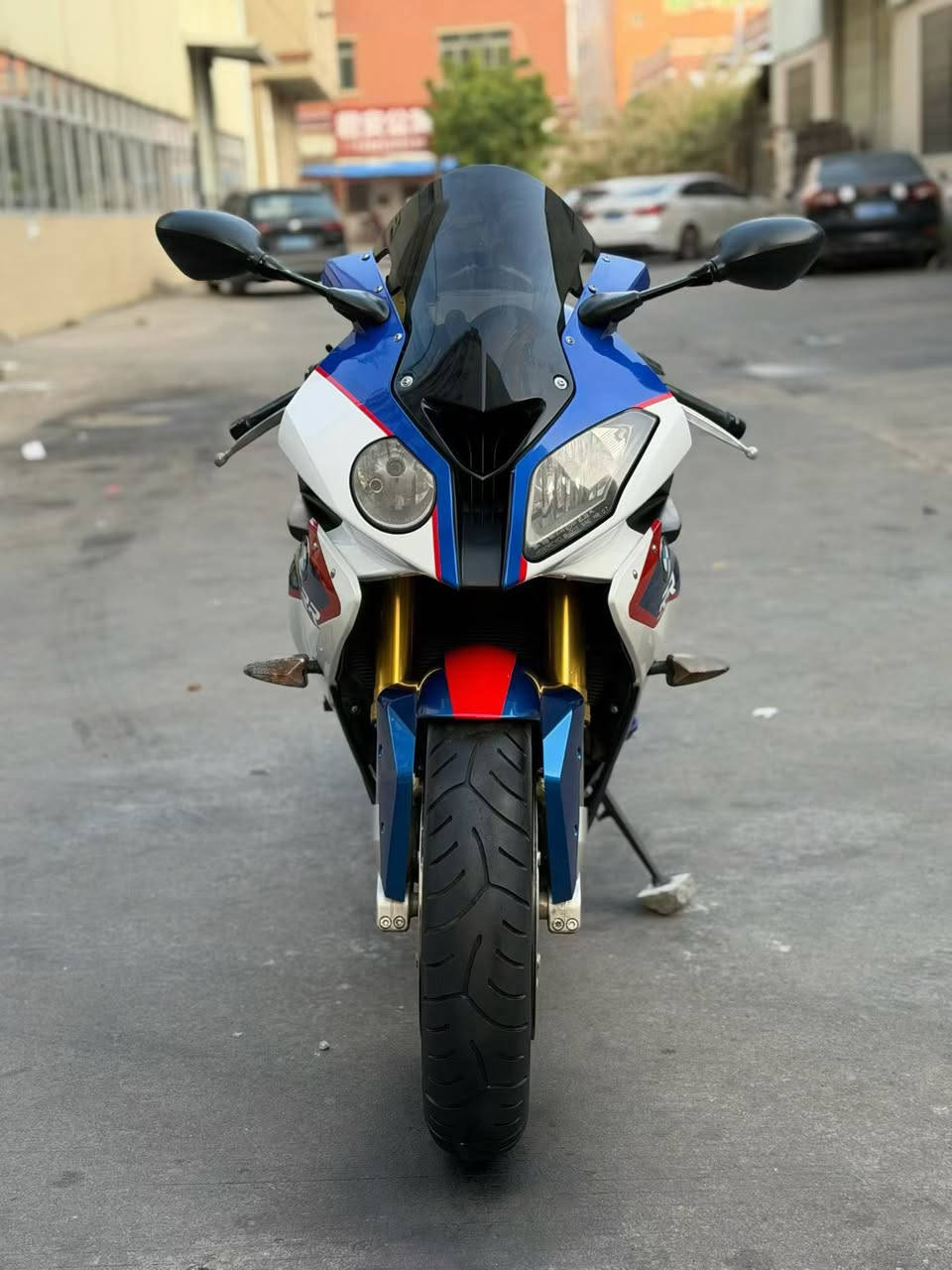 BMW S1000RR
2011
53ورقە 

🌹 شكر خاص لإدارة الكروب
کروپ فیسبوک https://www.facebook.com/share/g/1D8xBUZevA/?mibextid=wwXIfr
🎥 تابعونا على تيك توك:
‏👉 https://www.tiktok.com/@madeinjapan919
‏👉 https://www.tiktok.com/@samuraiskill1

📌 يمكنكم متابعتي على تيك توك لمشاهدة أحدث الدراجات


**إذا كنت صاحب هذا الإعلان وتريد حذفه لأي سبب، رجاءا أرسل رسالة إلى الدعم الفني**