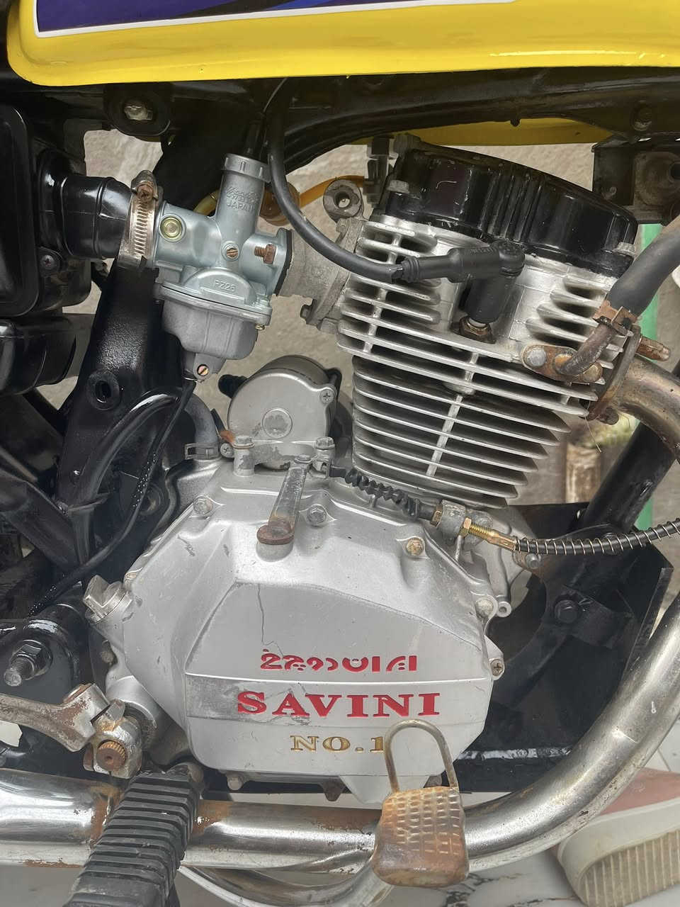 سلام عليكم دراجه لبيع ادوات  كفاله عمه غراض كله جديدي سعر 350وبيه. مجال حك جيه  دراجه موديل 2020 ونضيفه  وما متعبينه شراي يراسلني عله هاذا رقم ***********
