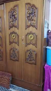 غرفه أخشاب للبيع مستعجل على بيعته جديده رجائن بدون وعود كاذبه التواصل ...