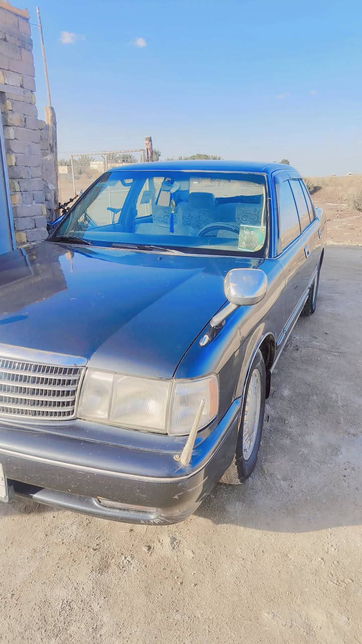 السلام عليكم
ارنب كراون طويله موديل 92 للبيع 
مكفوله كفاله عامه من الضربه والكصه والعيب الشرعي بأسمي گير ومحرك مكفولات حداديه ورا كدام تخدم تاير تبريد تتدفئة. شغاله عنوان ناصريه قضاء الغراف 
الاستفسار رقم الهاتف 👇🏻
***********
واتساب الرقم 👇🏻
***********
