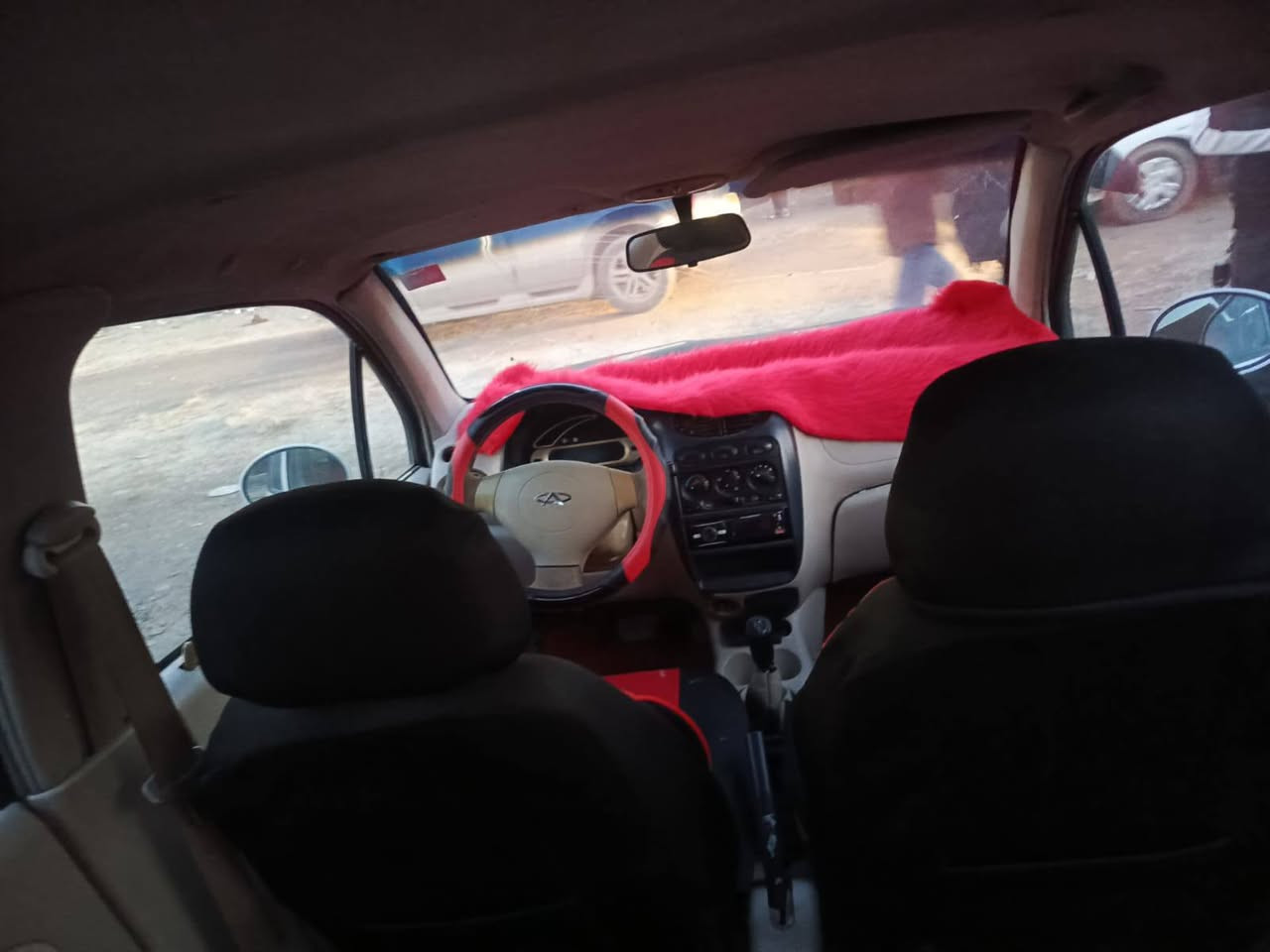 سلام عليكم كيو كيو 2009كير محرك حداديه جديد سياره ستعمال شخصي اوتو ماتيك  مابيهه صبغ ولا ضربه سياره نضيفه حيل مكان السياره حله رقم الهاتف *********** واتساب متواجد
