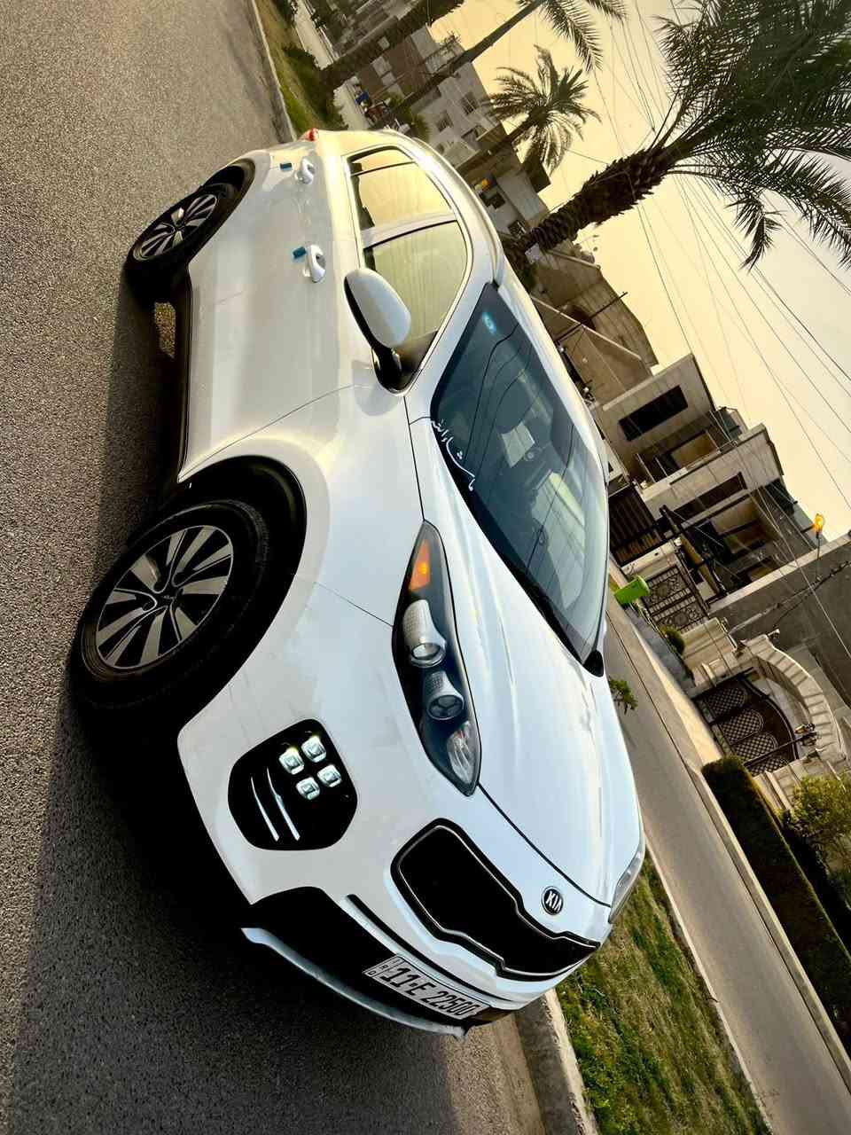 سبورتج موديل 17 اخت لكلين بدون اي دواخل بنيد رش فقط صور حادث موضحه  محرك 2400 بااسمي تبريد بي ضعف بدون ليك السعر 155 وبيهه مجال لشراي مراواس باحدث مكاني سيديه ***********
