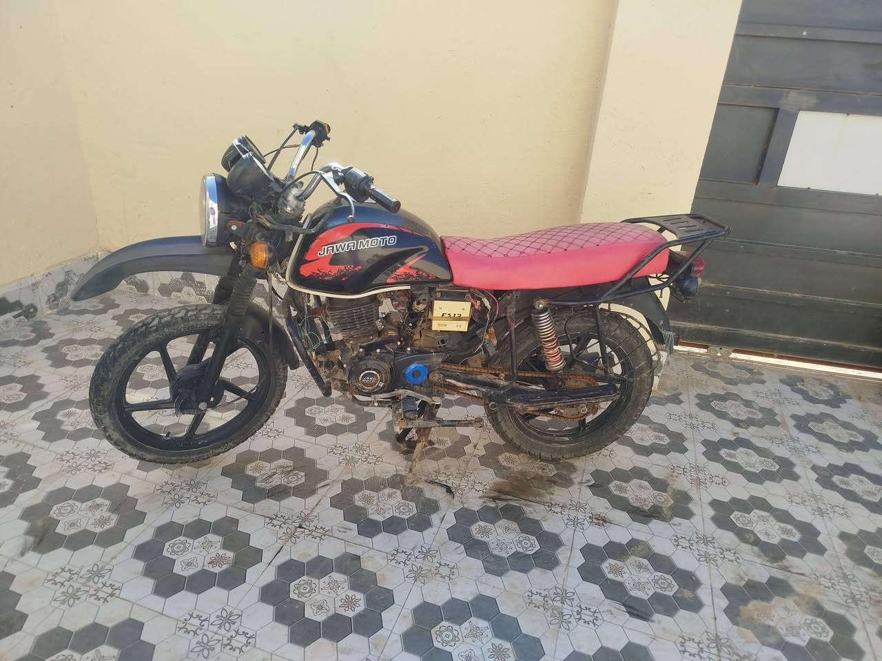 بوكسر موديل 2020 اوراق باسمي مكاني ديوانيه حي الزيتون مبدل كلجات  كهربائيات شغاله تعال خاص او هاذه رقمي *********** اوتجيني خاص هلا بيك المو شراي لايتعبني
