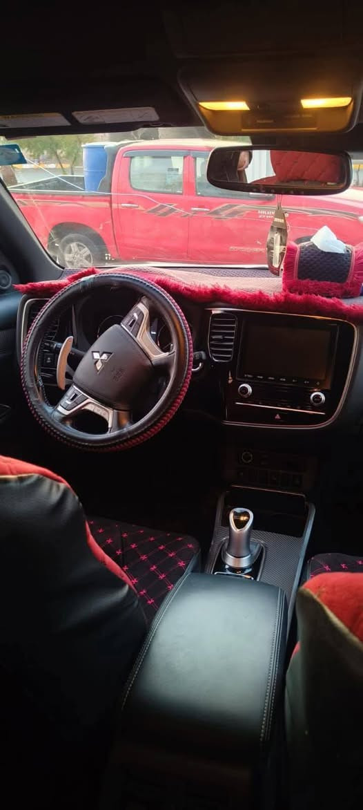 السلام عليكم ورحمة سياره ميسوبيشي أوتلاندر ستيشن كهرباء هايبرد بانزين 2022 رقم كركوك شرط التحويل
السعر 175  بيها مجال ***********
